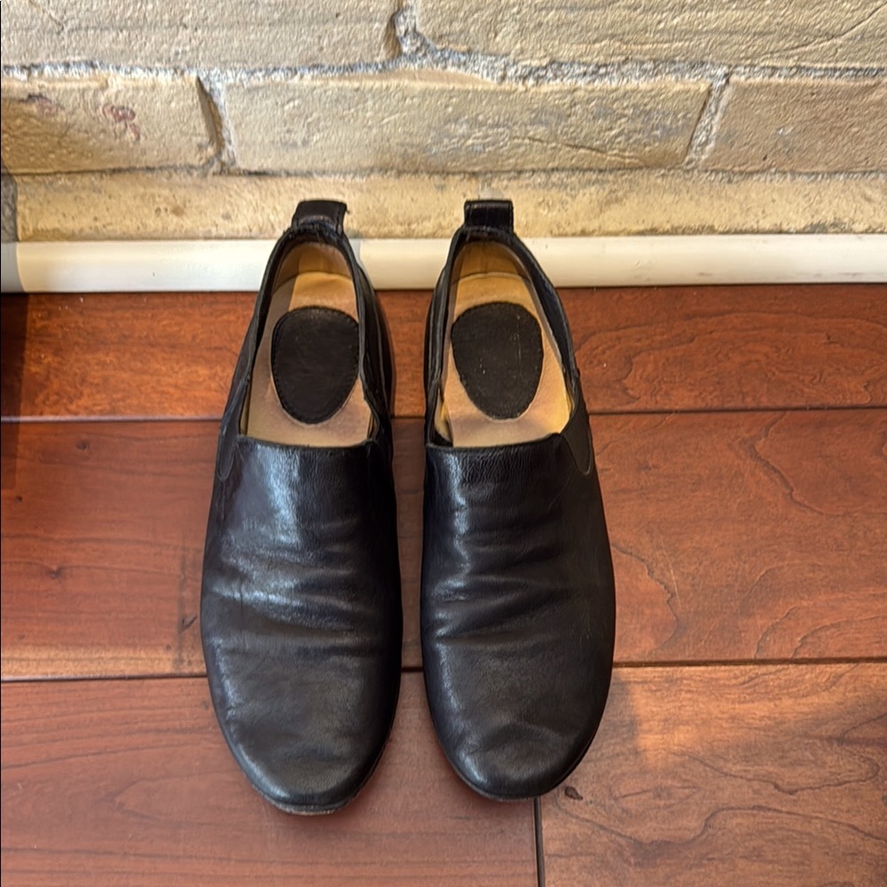 Frye Black Leather Flats